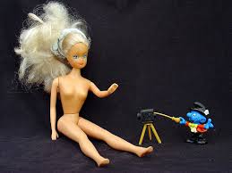 Akt - Smurf (Barbie) - Bild \u0026amp; Foto von Detlef Herting aus Puppen ...