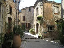 Résultat de recherche d'images pour "medieval village"