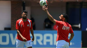 Feroz rivalidad entre Salah y Trezeguet por un logro especial