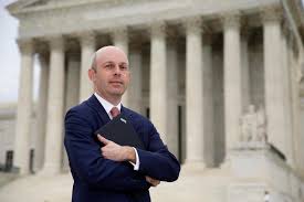 Secret gambling, lavish lifestyle: Supreme Court lawyer Thomas Goldstein faces sentencing