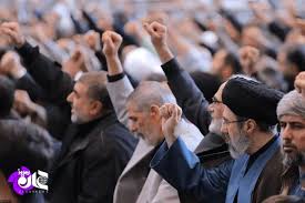 تصویری از حضور رهبر انقلاب در نمازجمعه نصر