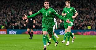 República da Irlanda 2-0 Portugal: Ronaldo expulso e Parrott reacende o sonho do Mundial