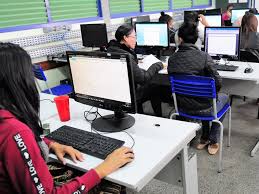 Internet gratuita em mais de 100 mil escolas públicas