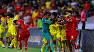 ¡Se calientan los ánimos! América y Toluca protagonizan pelea