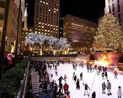 Image of people ice skating in Rockefeller Center