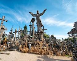 Imagem de Hill of Crosses