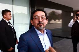 Plantean reingeniería y bajar salarios en el INE