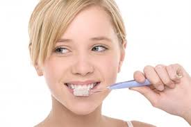 Bí quyết chăm sóc răng miệng Images?q=tbn:ANd9GcTSAd1beBlbuz5sJDIu_1ZO_CCBv33knUg89N6H9pKtT3a-4NlkyA