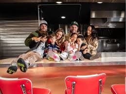 Babes Sag Harbor Set To Open In May At Former Nikkis Not Dogs Stand Spot