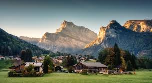 Cendrine Dominguez : "Je ne suis pas très attachée aux objets", sa maison familiale à Les Contamines-Montjoie en Haute-Savoie