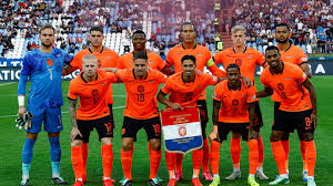 LIVE Nations League | Nederlands elftal moet verder zonder Cody Gakpo, Ruben van Bommel komt erin