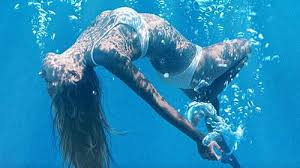 Under the Silver Lake is a clever subversion of the conspiracy thriller genre, and it's about to leave Netflix