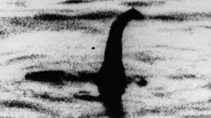 scientifique Titre alternatif: La NASA sollicitée pour des recherches sur le mystère du Loch Ness