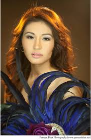 Tenzin Norzom (born 1986, Hunsur, India) is Miss Tibet 2010. - Tenzin%2520Norzom