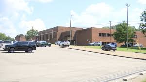 21 students hospitalized with heat-related illness after Carter Middle School evacuation