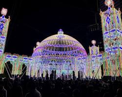 神戸ルミナリエの光のドームの画像