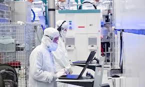 intc stock Tripled in 12 Months: Is Wall Street Buying Chips or CHIPS Act Subsidies?