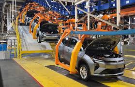 GM Explains How Building 30 Chevy Bolt Units At A Time Improves Quality