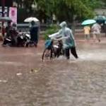 Non-Stop Rain Mumbai, Trains Hit,