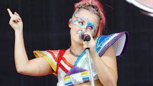 JoJo Siwa's glittery jockstrap and chest plate outfit prompts mixed 
reactions