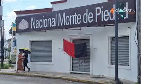 Empleados del Monte de Piedad recurren al comercio y servicios para subsistir