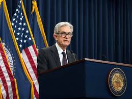 Labor Market Slowdown: Job Seekers Face Tougher Competition