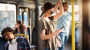 Na Sua Tela: Globo lança app para conquistar atenção no celular durante o 'microtédio'