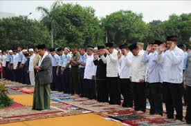 Hasil gambar untuk GAMBAR SHOLAT 'IDUL ADHA