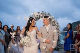 Perlla e Patrick Abrahão anunciam fim do casamento; decisão partiu dele