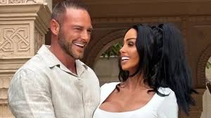 Katie Price DUMPS hubby Lee by text after finding he had £2.22 in account