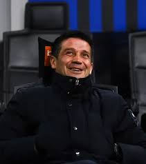 Semnul făcut de Chivu / Antrenorul lui Inter a avut un mesaj special după victoria din derby: cui i-a fost adresat