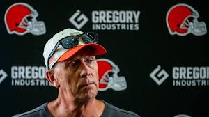 Browns coach backs Deshaun Watson over Shedeur Sanders