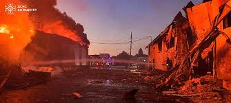 Ukraine: Schwere Drohnenangriffe Russlands fordern Verletzte - Imagen principal del artículo