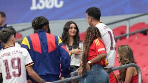 Lamine Yamal Girlfriend Inés García’s Necklace Draws Attention Before Spain vs. Belgium
