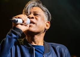 Rogério Valença, ex-vocalista da banda Calcinha Preta, morre aos 55 anos