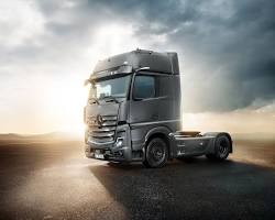 تصویر MercedesBenz Trucks website