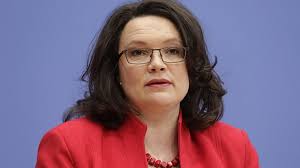 Andrea Nahles schließt Jugendliche unter 18 von Lohnregelung aus. 17.03.2014, 14:20 Uhr | dpa-AFX. Andrea Nahles will Jugendliche unter 18 vom Mindestlohn ... - bundesarbeitsministerin-andrea-nahles