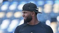 MLB Trade Rumors: Mets Express Interest in Luis Robert Jr.
