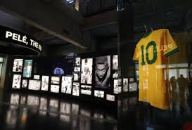 Exposição no Museu do Futebol exibe camisas históricas da Copa do Mundo