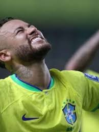 Última vez de Neymar no Mangueirão terminou com recorde histórico e marca sobre Pelé