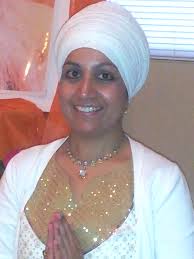 After a serious back injury in 1992, Satwinder Sran began a period of intensive study with Yogi Bhajan, Master of Kundalini Yoga, in New Mexico. - Satwinder%25202
