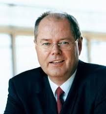 Berlin - German Finance Minister Peer Steinbrueck defended the government&#39;s multi-billion-euro rescue of Hypo Real Estate (HRE) bank on Thursday, ... - Peer%2520Steinbrueck