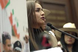 Fiscalía investiga vínculo entre esposa e imputado por la muerte del alcalde Carlos Manzo