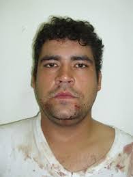 ... en el interior de la colonia H. Casas, elementos de la Policía Nayarit, detuvieron a quien fue identificado como Omar Castillo Luna, de 28 años de edad, ... - 11705_omar%2520castillo%2520luna