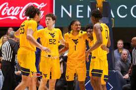 West Virginia Mountaineers Face Defensive Challenge Against Houston Cougars