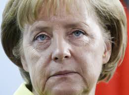 di Fabio Marcelli. Auch die Deutschen haben genug. Anche i tedeschi ne hanno abbastanza della Merkel e del suo governo ispirato direttamente dalla ... - merkel