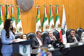 PAN critica listas del gobierno y Morena llama a la unidad durante informe de Kenia López Rabadán