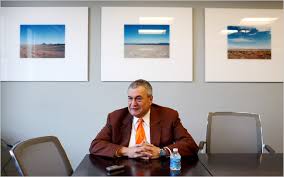 「picture in tony podesta office」の画像検索結果