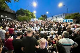 Caren Tepp: Urgente mensaje anti-Milei en cierre de campaña santafesina