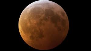 Why is the moon red? How lunar eclipse changes the full moon color